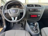 Usado Seat Leon 90 CV (66 kW) 2010 Negro Utilitario