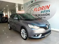 Usado Renault Scénic LIMITED 120 CV (88 kW) 2019 Gris Monovolumen