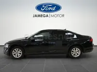 Usado VW Passat 122 CV (89 kW) 2021 Negro Familiar