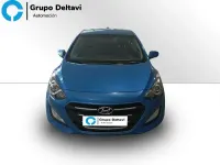 Usado Hyundai i30 101 CV (74 kW) 2016 Azul Berlina