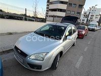 Usado Ford Focus Titanium 115 CV (84 kW) 2008 Gris / plata Berlina
