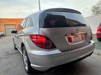 Usado Mercedes R320 387 CV (284 kW) 2008 Gris Monovolumen