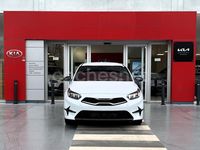 Usado Kia Ceed Style 100 CV (73 kW) 2025 Blanco Utilitario