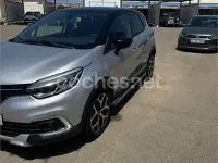 Usado Renault Captur Zen 120 CV (88 kW) 2017 Gris / plata SUV