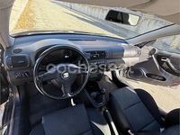 Usado Seat Leon Sport 110 CV (80 kW) 2003 Negro Berlina