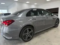 Usado Mercedes A250 218 CV (160 kW) 2020 Gris / plata Berlina