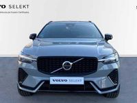 Usado Volvo XC60 Plus 250 CV (183 kW) 2025 Gris / plata SUV