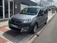 Usado Peugeot Rifter Allure 130 CV (95 kW) 2019 Gris / plata Monovolumen