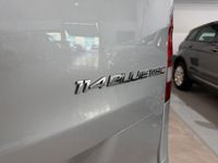 Usado Mercedes Vito 136 CV (100 kW) 2016 Plata Van