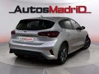 Usado Ford Focus ST-Line 125 CV (91 kW) 2023 Plateado Berlina