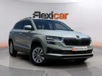 Usado Skoda Karoq 150 CV (110 kW) 2024 Gris SUV