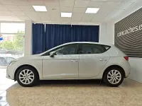 Usado Seat Leon Style 125 CV (91 kW) 2015 Gris / plata Berlina