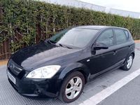 Usado Kia Ceed Active 115 CV (84 kW) 2008 Negro Utilitario