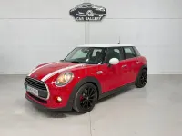 Usado Mini ONE 102 CV (75 kW) 2018 Rojo Utilitario