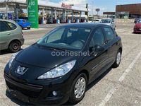Usado Peugeot 207 68 CV (50 kW) 2013 Negro Berlina