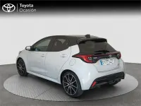 Usado Toyota Yaris Hybrid Plus 116 CV (85 kW) 2022 Otro Monovolumen