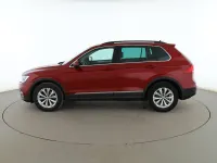 Usado VW Tiguan Advance 150 CV (110 kW) 2019 Rojo SUV