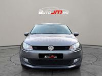 Usado VW Polo Advance 60 CV (44 kW) 2012 Gris / plata Berlina