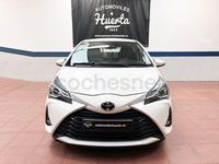 Usado Toyota Yaris Active 69 CV (50 kW) 2018 Blanco Berlina