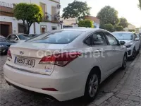 Usado Hyundai i40 115 CV (84 kW) 2015 Blanco Berlina