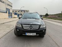 Usado Mercedes ML320 224 CV (164 kW) 2006 Negro SUV