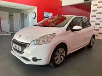 Usado Peugeot 208 Active 68 CV (50 kW) 2013 Blanco Utilitario