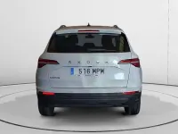Usado Skoda Karoq Ambition 117 CV (86 kW) 2024 Gris SUV