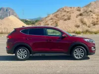 Usado Hyundai Tucson 131 CV (96 kW) 2015 Burdeos SUV