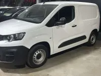 Usado Peugeot Partner S 102 CV (75 kW) 2024 Blanco Monovolumen