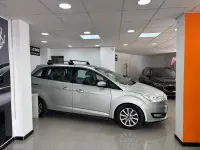 Usado Ford Grand C-Max Titanium 120 CV (88 kW) 2017 Gris / plata Monovolumen