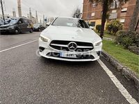 Usado Mercedes CLA200 Shooting Brake 150 CV (110 kW) 2019 Blanco Familiar
