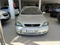 Usado Opel Astra Edition 125 CV (91 kW) 2001 Plateado Coupe