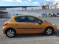 Usado Peugeot 207 Sport 95 CV (69 kW) 2007 Naranja Berlina