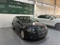 Usado Audi A3 Sportback Ambiente 115 CV (84 kW) 2006 Azul Utilitario