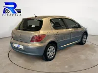 Usado Peugeot 307 110 CV (80 kW) 2005 Gris / plata Berlina