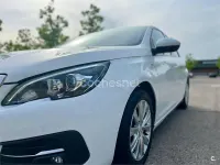 Usado Peugeot 308 Style 100 CV (73 kW) 2020 Blanco Berlina