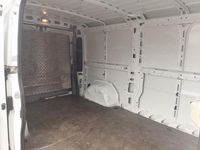 Usado Citroën Jumper 131 CV (96 kW) 2016 Blanco Monovolumen