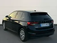 Usado Skoda Fabia Selection 95 CV (69 kW) 2025 Negro Utilitario