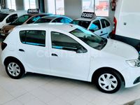 Usado Dacia Sandero Ambiance 75 CV (55 kW) 2017 Blanco Utilitario