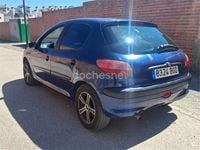 Usado Peugeot 206 110 CV (80 kW) 2001 Azul Berlina