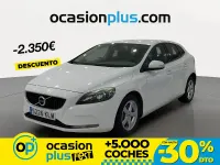 Usado Volvo V40 Kinetic 120 CV (88 kW) 2018 Blanco Berlina