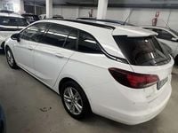 Usado Opel Astra Elegance 122 CV (89 kW) 2020 Blanco Familiar