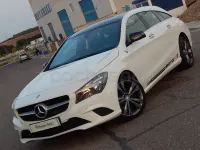 Usado Mercedes CLA180 Shooting Brake 122 CV (89 kW) 2015 Gris / plata Familiar