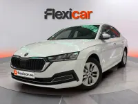 Usado Skoda Octavia Ambition 115 CV (84 kW) 2024 Blanco Berlina