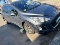 Usado Peugeot 3008 Active 112 CV (82 kW) 2011 Gris Familiar