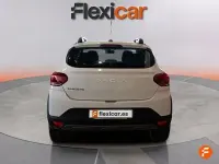 Usado Dacia Sandero Essentiel 101 CV (74 kW) 2024 Blanco Berlina