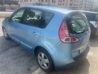 Usado Renault Scénic III Dynamique 105 CV (77 kW) 2010 Azul Monovolumen