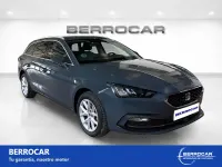 Usado Seat Leon Style 116 CV (85 kW) 2025 Gris