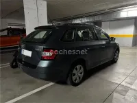 Usado Skoda Fabia Ambition 90 CV (66 kW) 2017 Gris / plata Familiar