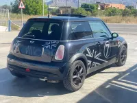 Usado Mini ONE 90 CV (66 kW) 2006 Negro Utilitario